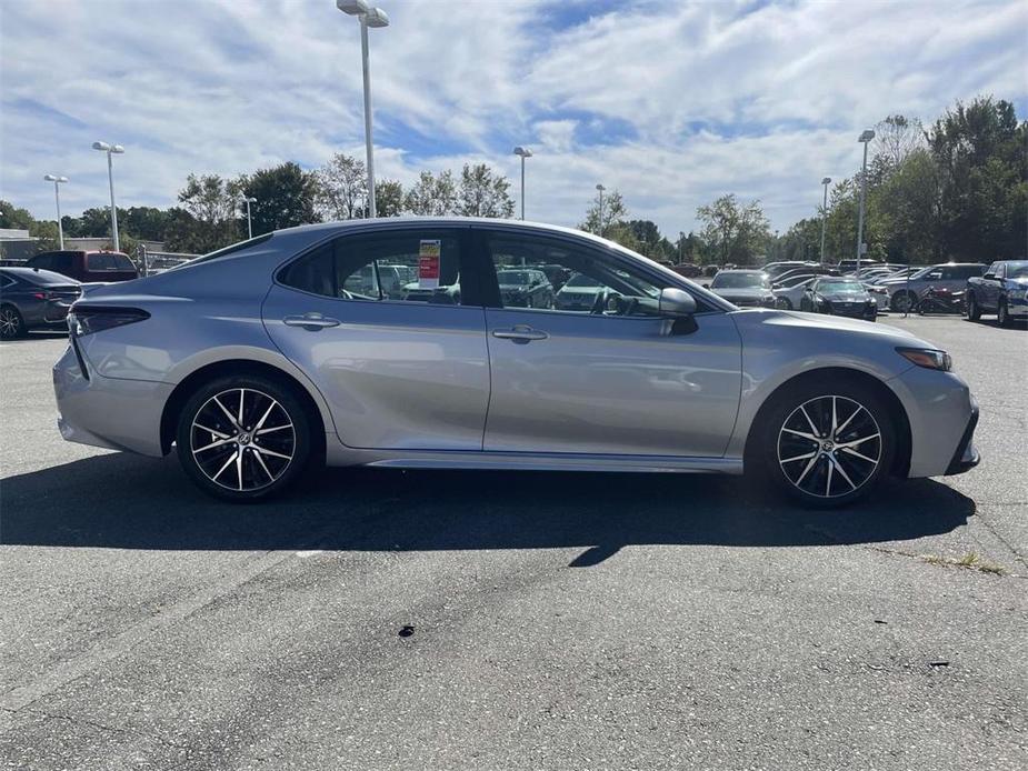 used 2022 Toyota Camry Hybrid car, priced at $26,999