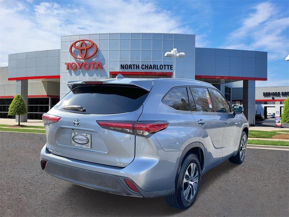 used 2021 Toyota Highlander Hybrid car, priced at $29,250