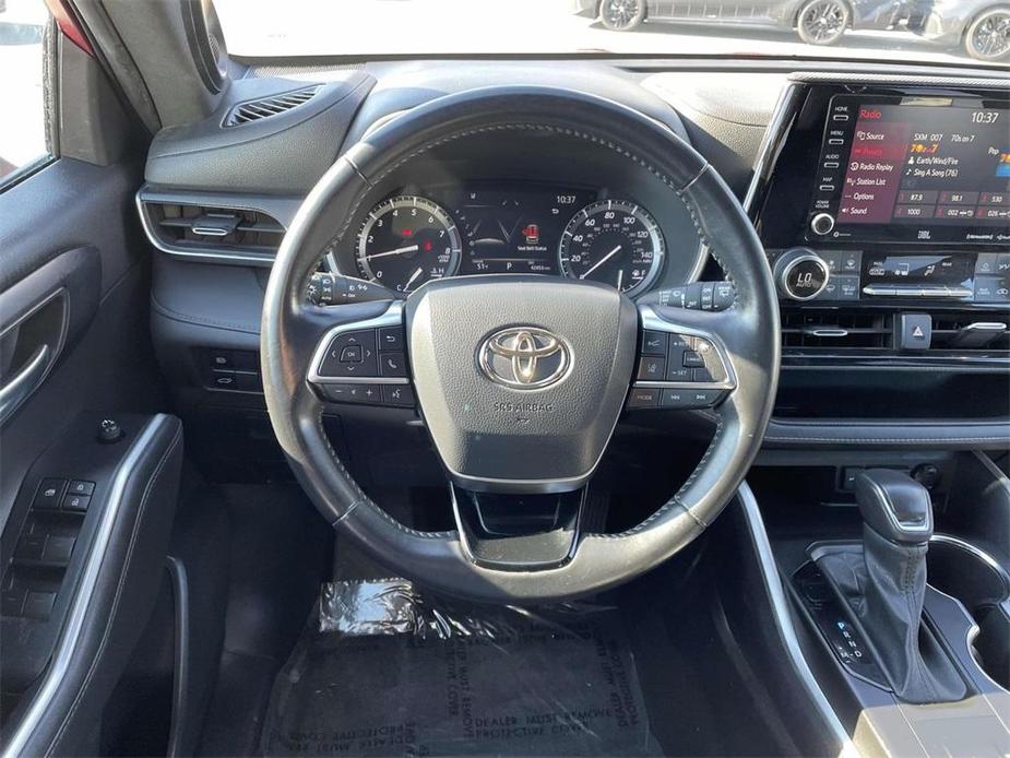 used 2021 Toyota Highlander car, priced at $34,750