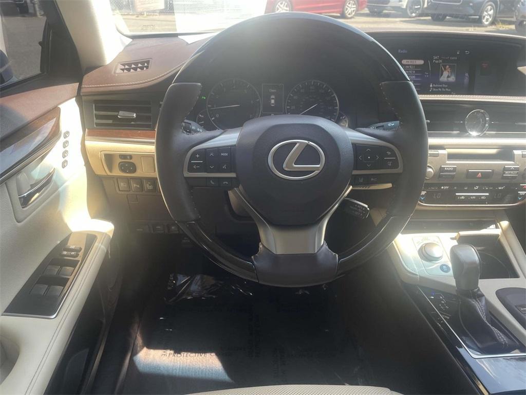 used 2018 Lexus ES 350 car, priced at $22,999