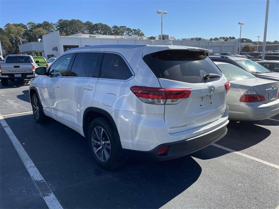 used 2018 Toyota Highlander car, priced at $25,999