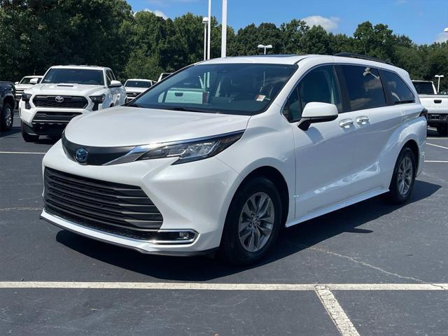 used 2023 Toyota Sienna car, priced at $42,995