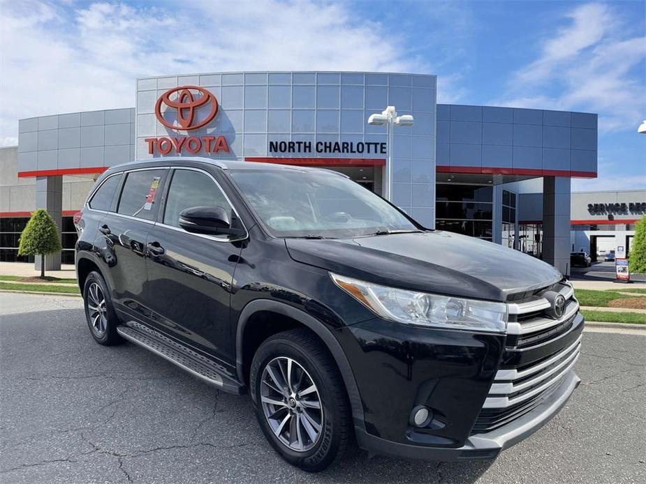 used 2017 Toyota Highlander car, priced at $19,249