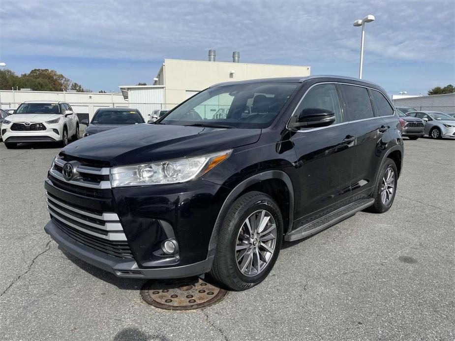 used 2017 Toyota Highlander car, priced at $19,249