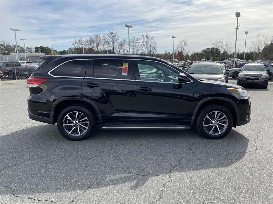 used 2017 Toyota Highlander car, priced at $19,249