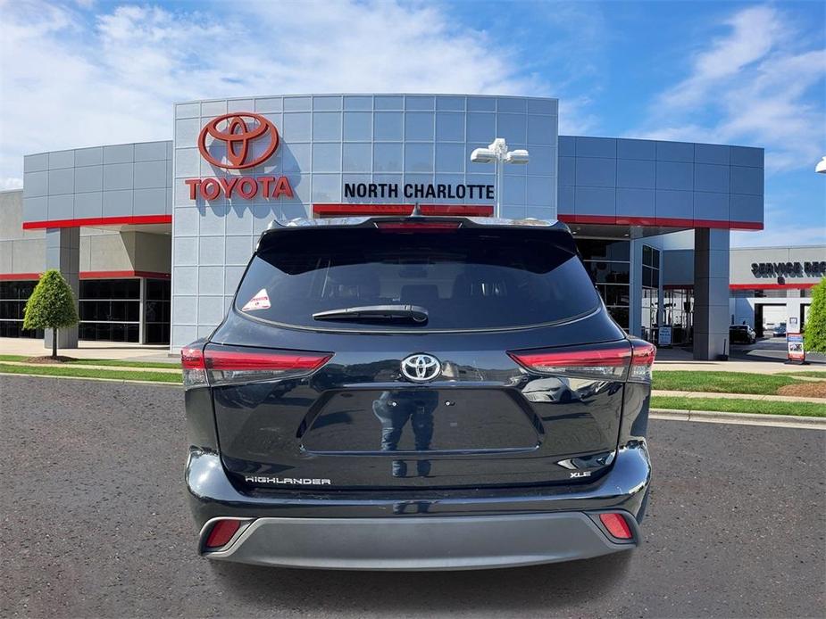 used 2023 Toyota Highlander car, priced at $38,750