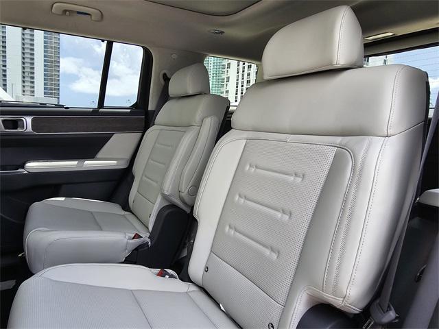 new 2025 Hyundai SANTA FE HEV car, priced at $49,532