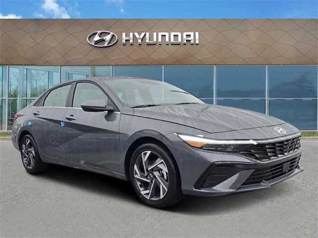 new 2025 Hyundai Elantra car, priced at $26,456