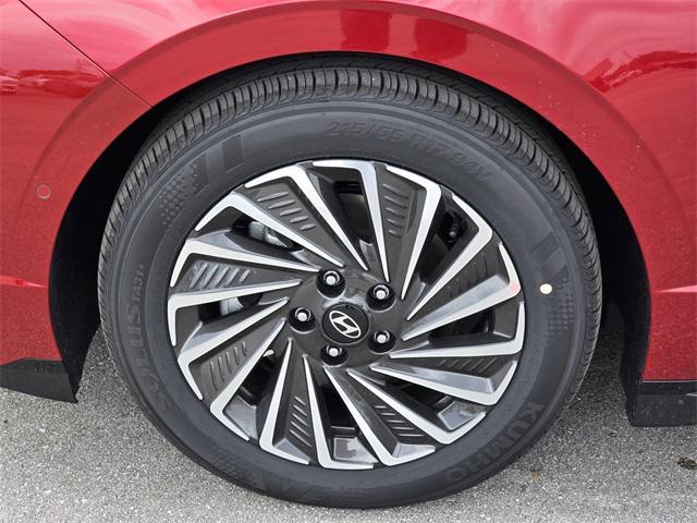 new 2025 Hyundai Sonata Hybrid car, priced at $39,018