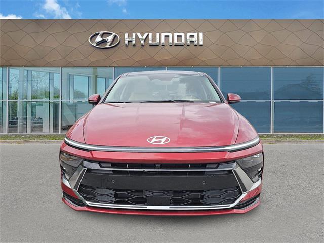 new 2025 Hyundai Sonata Hybrid car, priced at $39,018