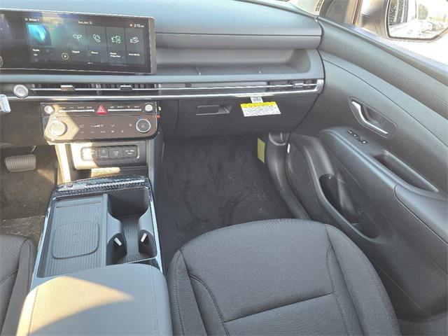 new 2025 Hyundai TUCSON Hybrid car, priced at $34,918