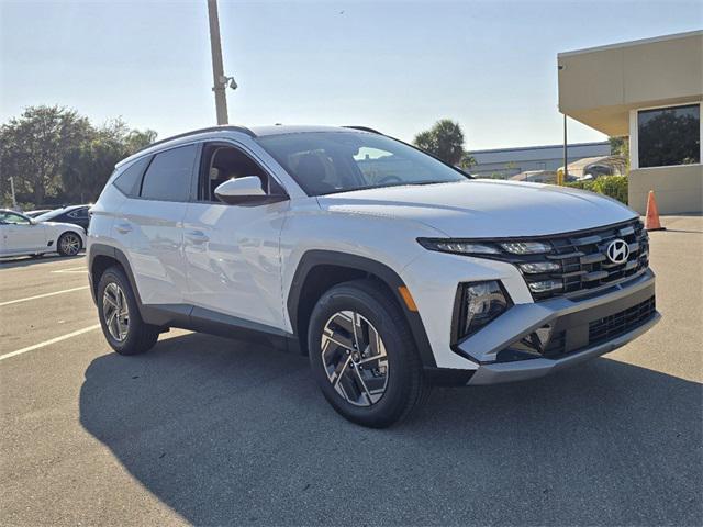 new 2025 Hyundai TUCSON Hybrid car, priced at $34,918