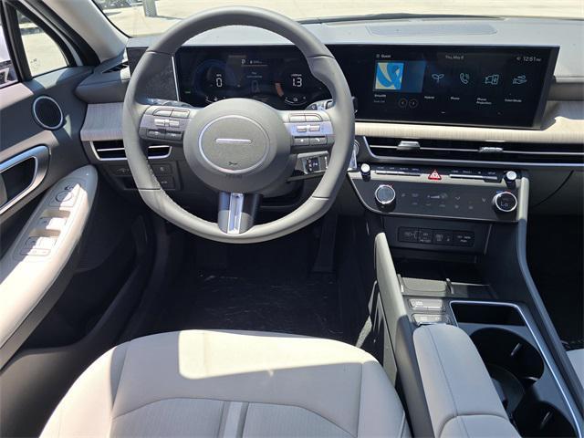 new 2025 Hyundai Sonata Hybrid car, priced at $32,257