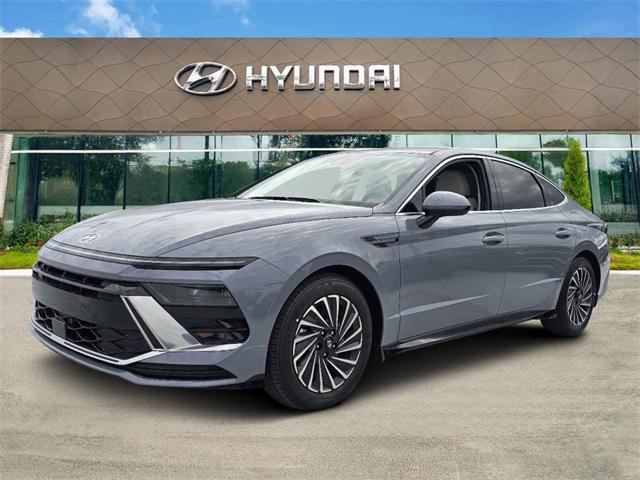 new 2025 Hyundai Sonata Hybrid car, priced at $32,257