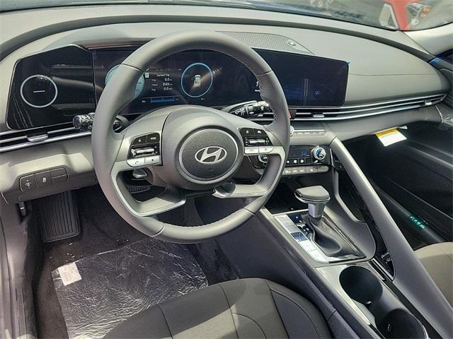 new 2024 Hyundai Elantra car, priced at $27,060