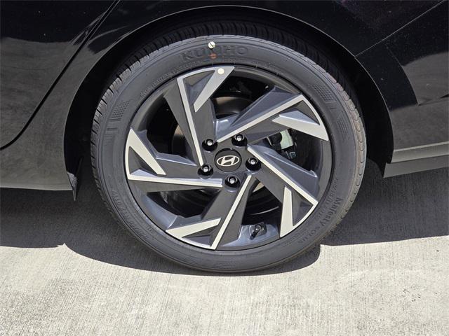 new 2025 Hyundai Elantra car, priced at $27,715