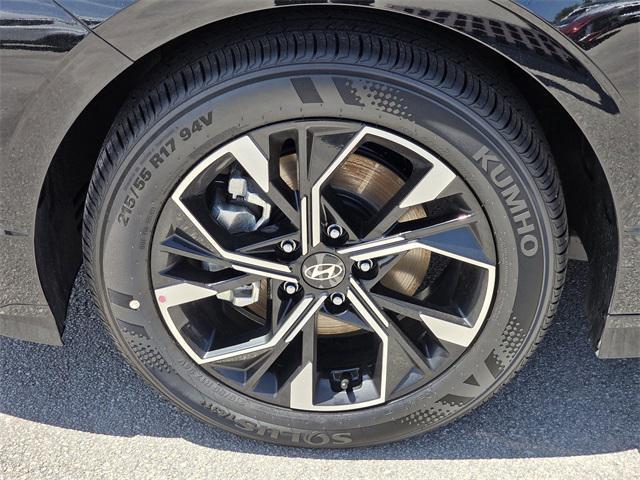new 2025 Hyundai Sonata car, priced at $28,658