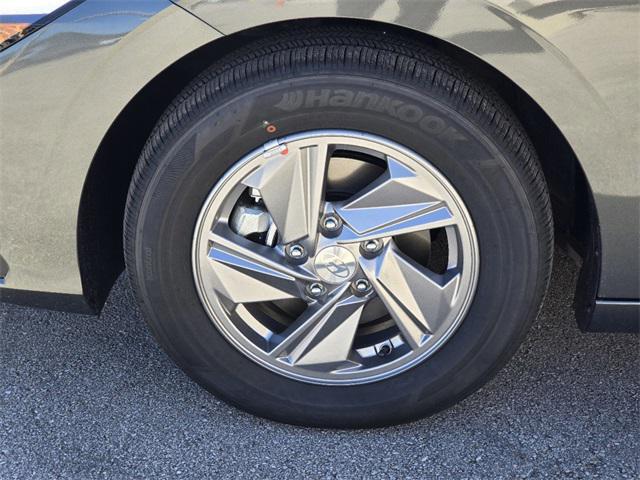 new 2025 Hyundai Elantra car, priced at $23,408