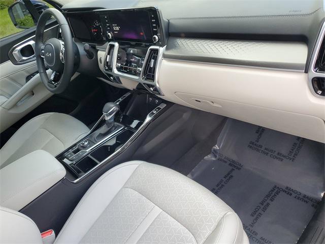 used 2022 Kia Sorento car, priced at $31,454