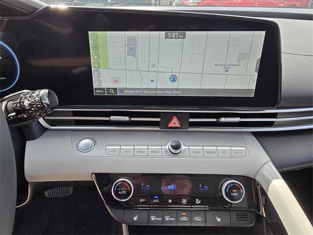 new 2025 Hyundai Elantra car