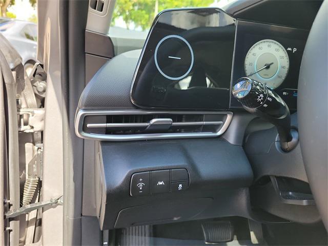 used 2023 Hyundai Elantra car, priced at $21,994