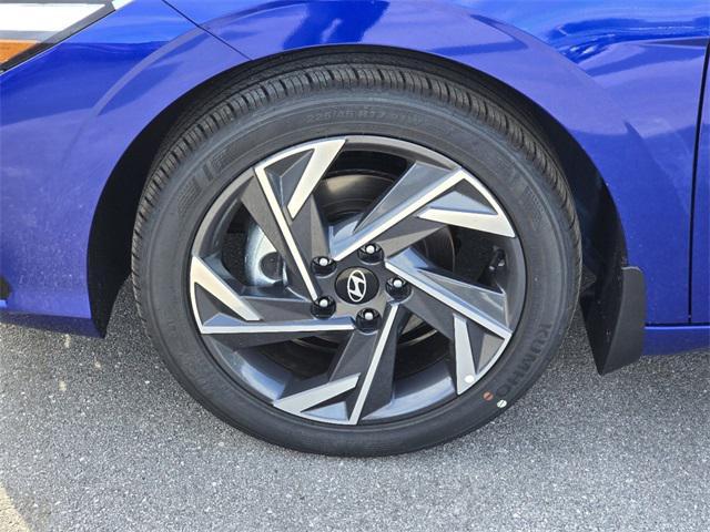 new 2025 Hyundai Elantra car, priced at $26,466