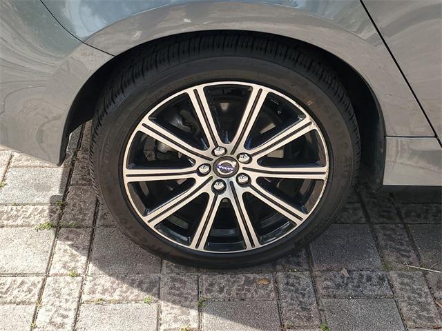 used 2018 Volvo S60 Inscription car, priced at $16,900