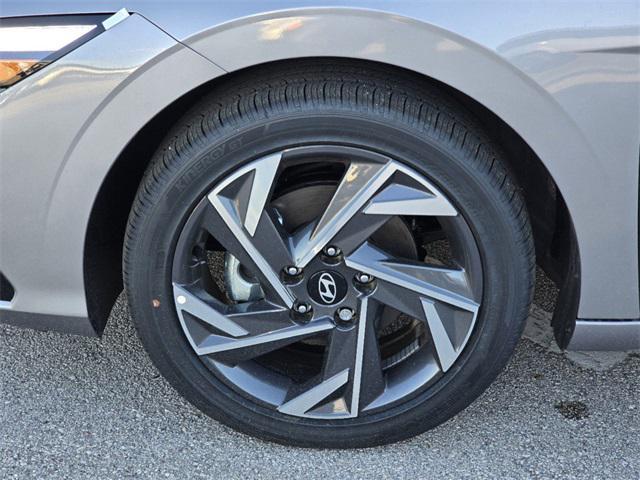 new 2025 Hyundai Elantra car, priced at $26,742