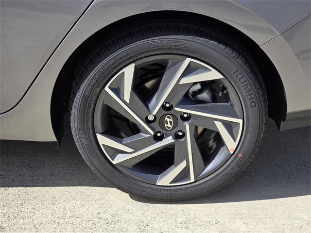 new 2025 Hyundai Elantra car, priced at $28,524