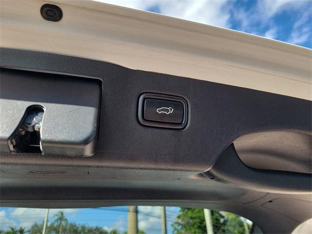 used 2020 Kia Sorento car, priced at $15,773