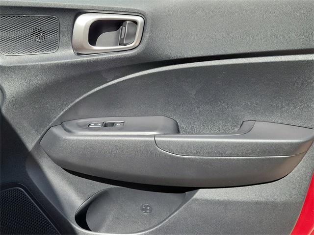 used 2025 Hyundai Venue car, priced at $21,070