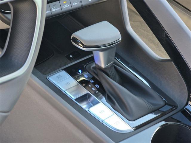 new 2025 Hyundai Elantra car, priced at $26,647