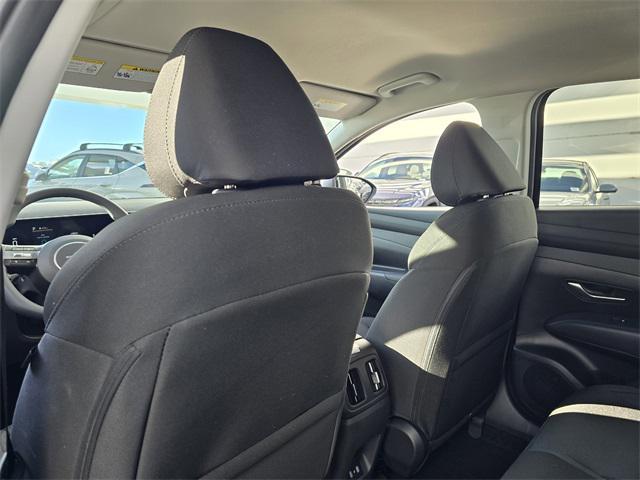 new 2025 Hyundai TUCSON Hybrid car, priced at $34,700