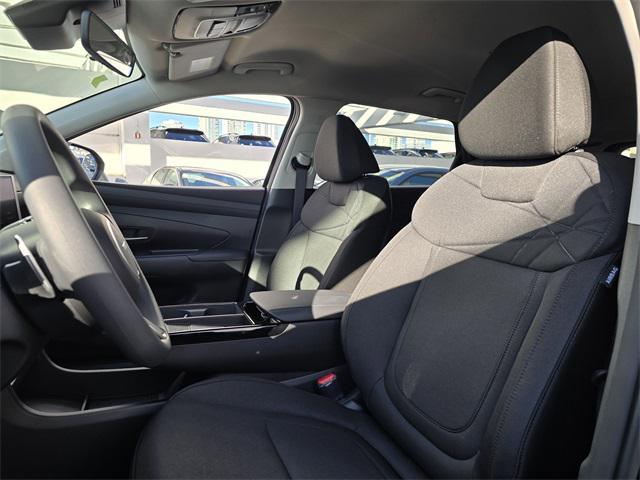 new 2025 Hyundai TUCSON Hybrid car, priced at $34,700
