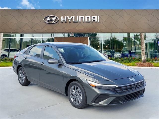 new 2024 Hyundai Elantra car, priced at $25,290