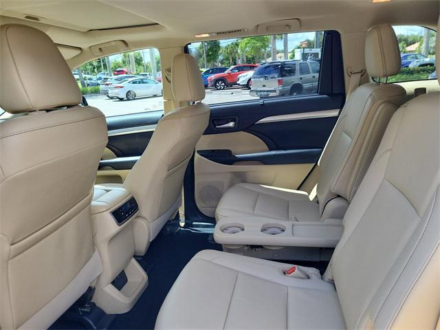 used 2019 Toyota Highlander car, priced at $25,943