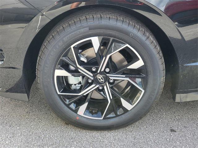 new 2025 Hyundai Sonata car, priced at $28,711