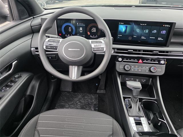 new 2025 Hyundai SANTA CRUZ car, priced at $30,928