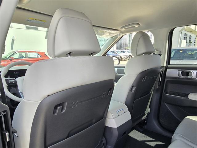 new 2025 Hyundai Santa Fe car, priced at $39,167