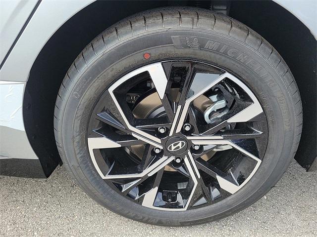 new 2025 Hyundai Sonata car, priced at $28,711