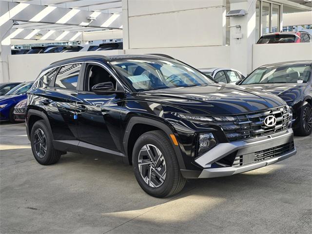 new 2025 Hyundai TUCSON Hybrid car, priced at $34,620
