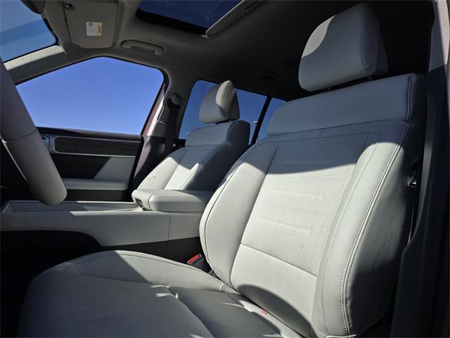 new 2025 Hyundai Santa Fe car, priced at $43,990