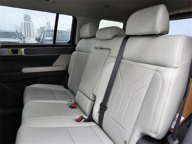 new 2025 Hyundai Santa Fe car, priced at $38,261