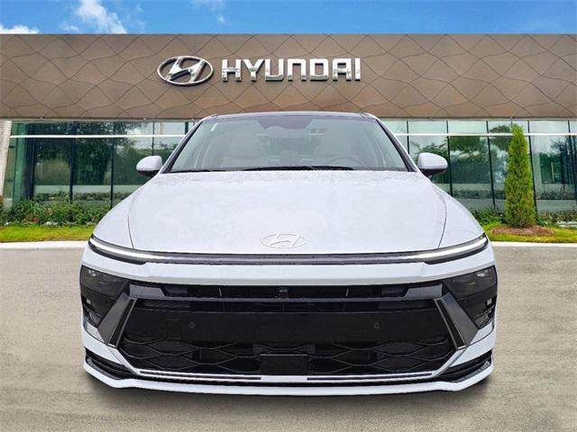 new 2025 Hyundai Sonata Hybrid car, priced at $39,033