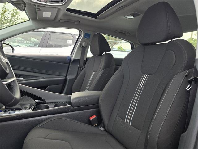 new 2025 Hyundai Elantra car, priced at $26,456
