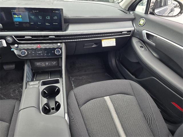 new 2025 Hyundai Sonata Hybrid car, priced at $31,960