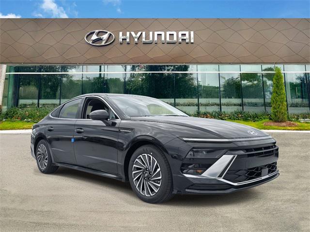 new 2025 Hyundai Sonata Hybrid car, priced at $31,960