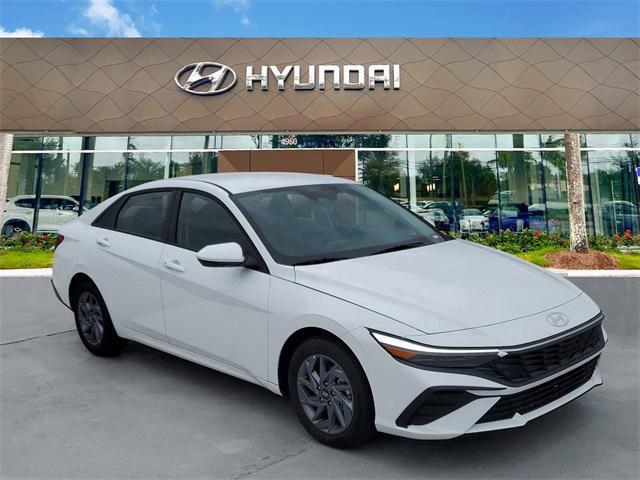 new 2024 Hyundai Elantra car, priced at $25,540