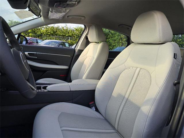 new 2025 Hyundai Sonata Hybrid car, priced at $31,941
