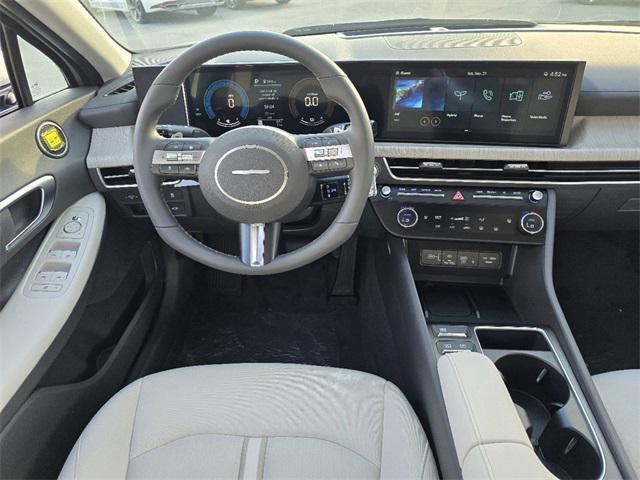 new 2025 Hyundai Sonata Hybrid car, priced at $31,941